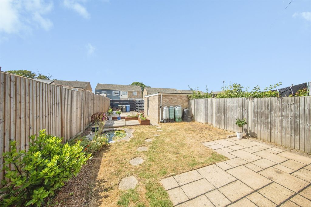 Property photo 3 of 15