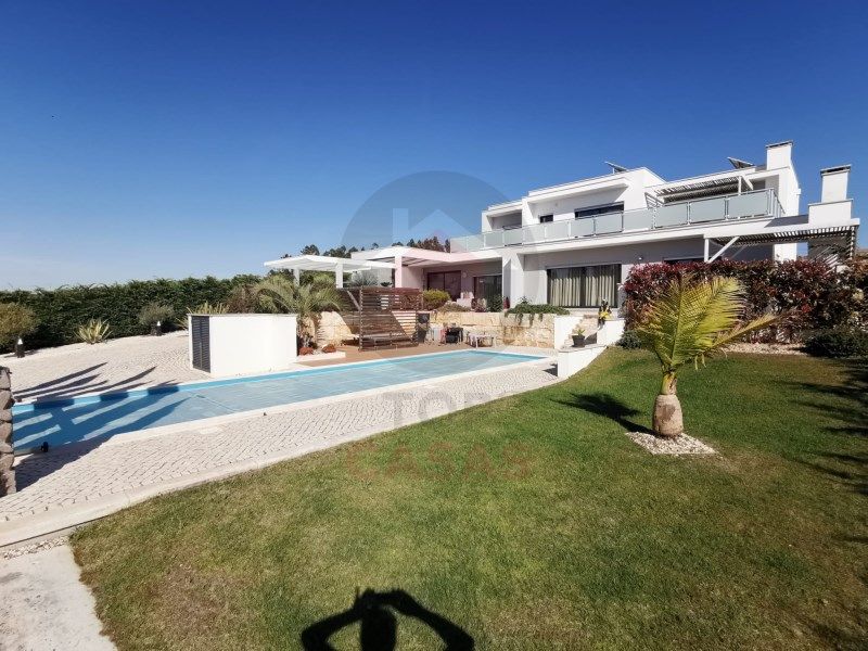 Property photo 3 of 28