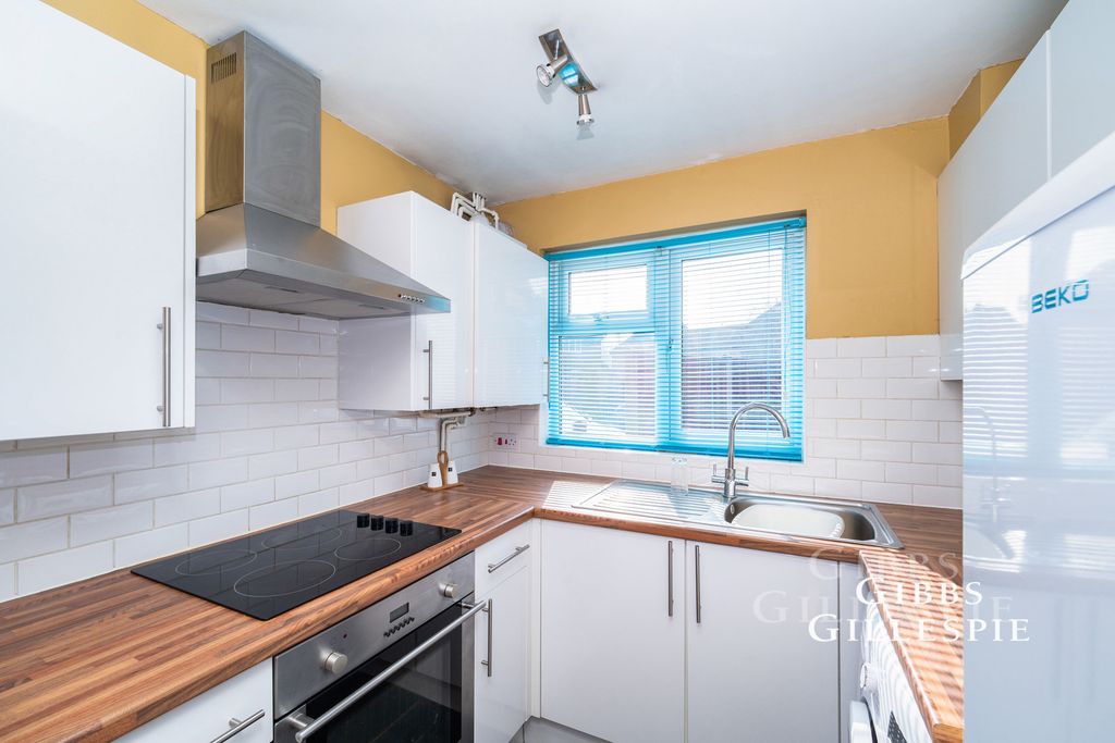 Property photo 3 of 14 Pbox-Img.Jpg