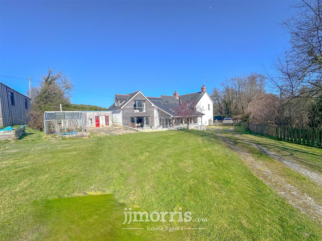 Property photo 3 of 50 B4Bb9A48-8Fc2-4EE9-8E06-57137F0C555C.Jpeg