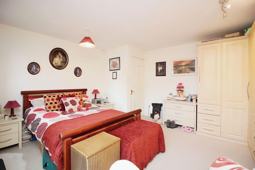 Property photo 3 of 15