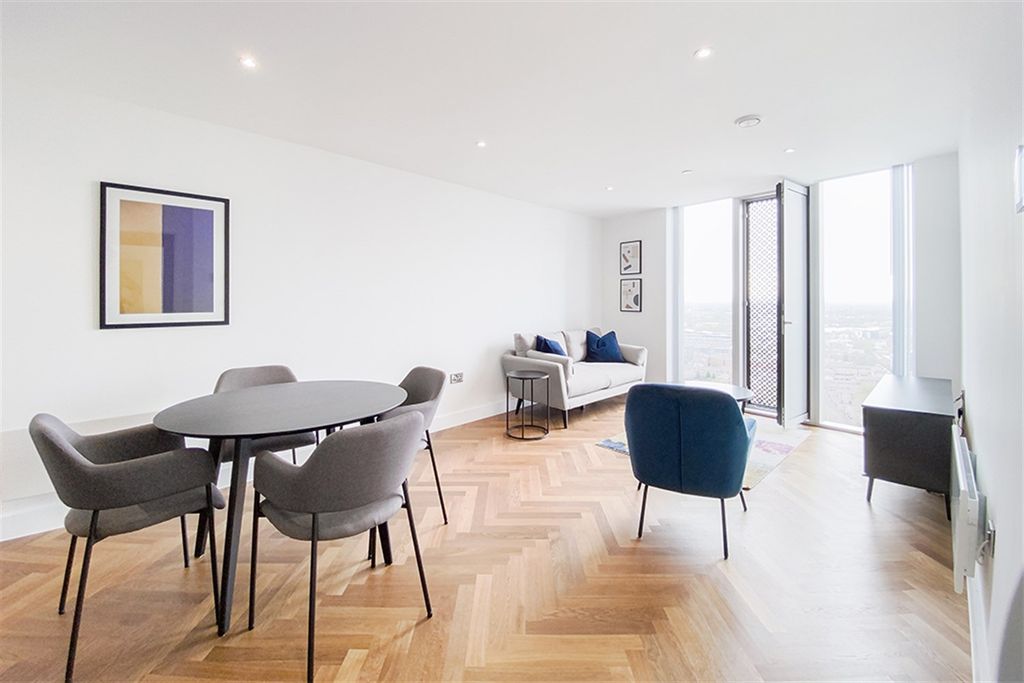 Property photo 1 of 10 (Main)