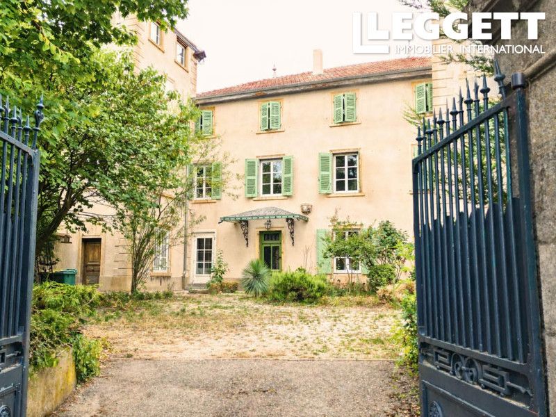 Property photo 1 of 10