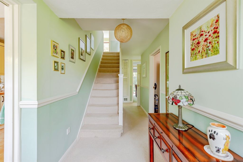 Property photo 2 of 18