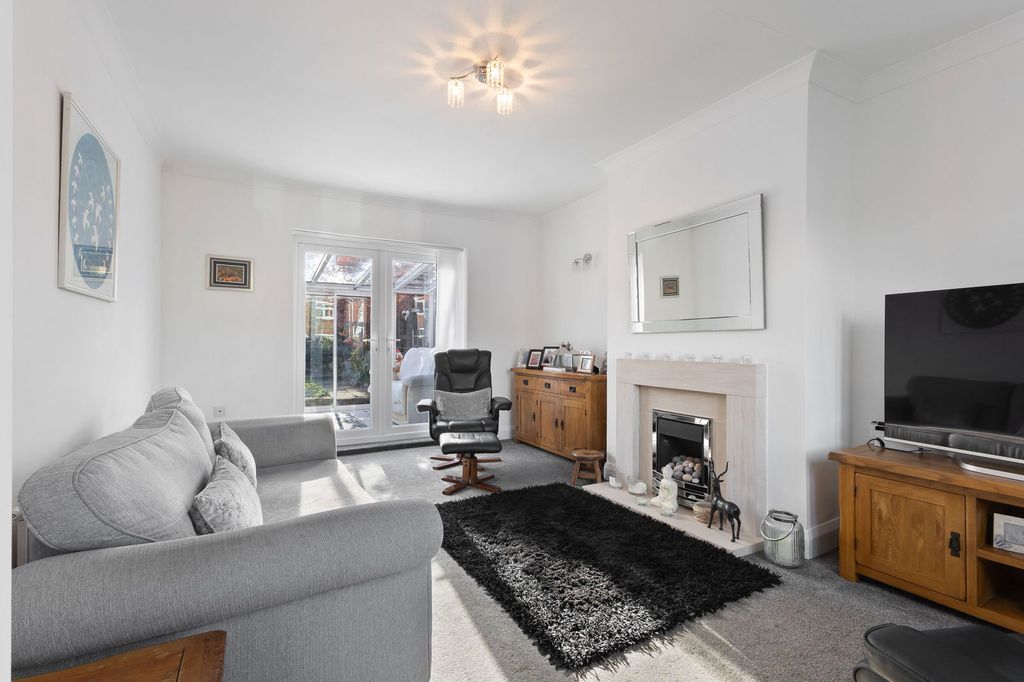 Property photo 3 of 21