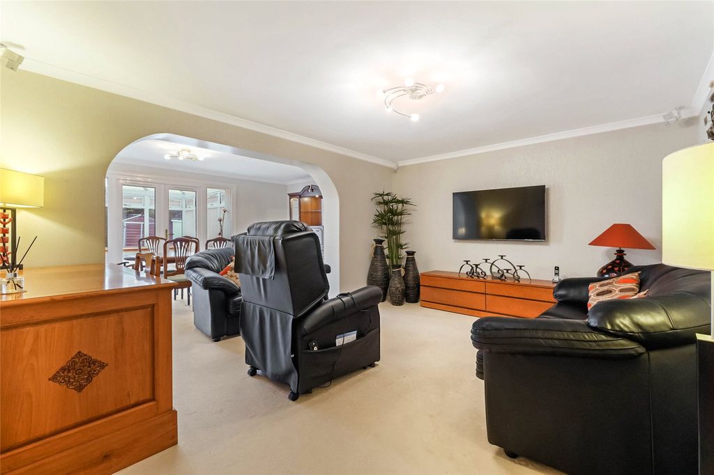 Property photo 2 of 19 Picture No. 03