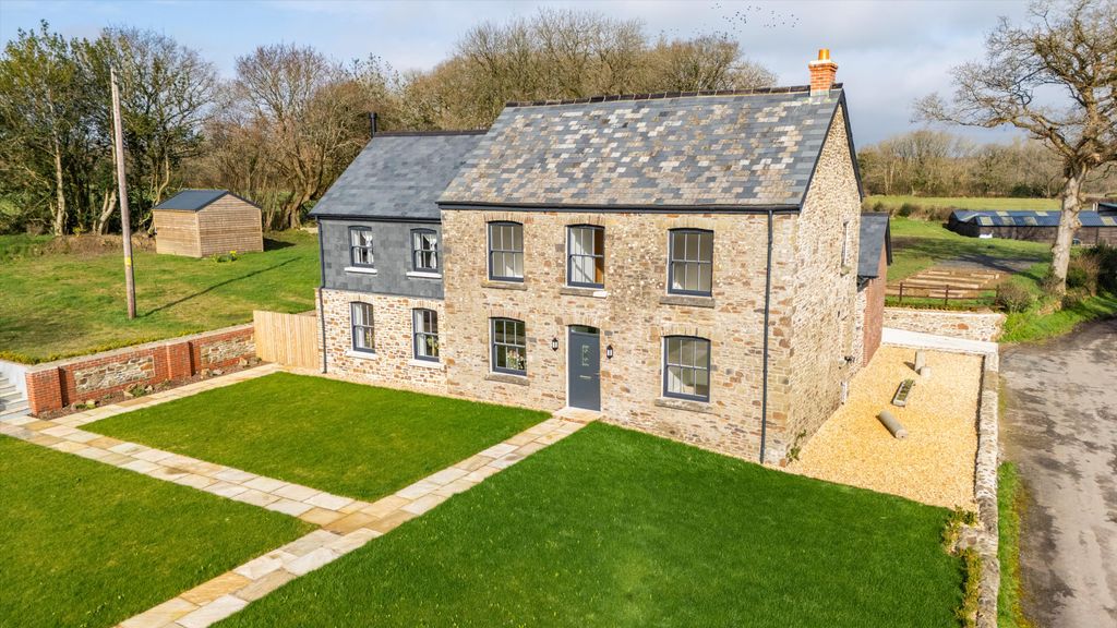 Property photo 1 of 19 Image