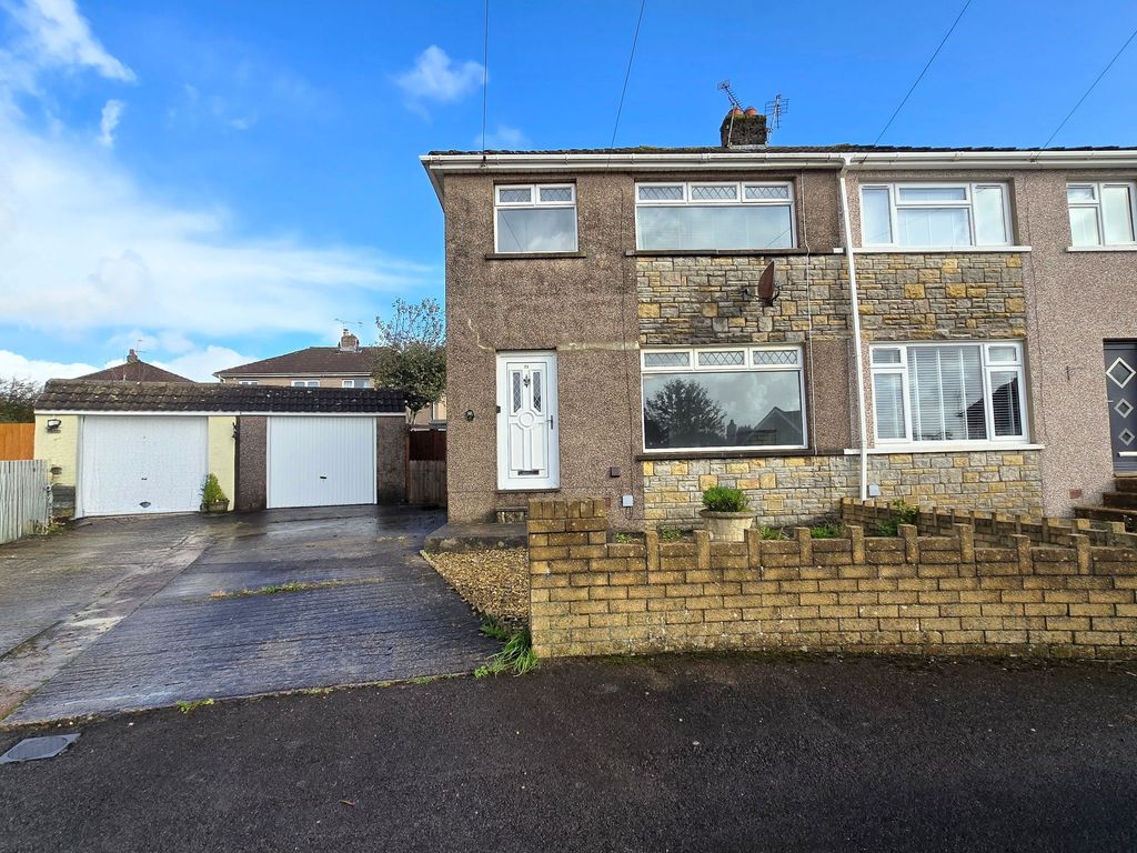 Property photo 1 of 22 Front