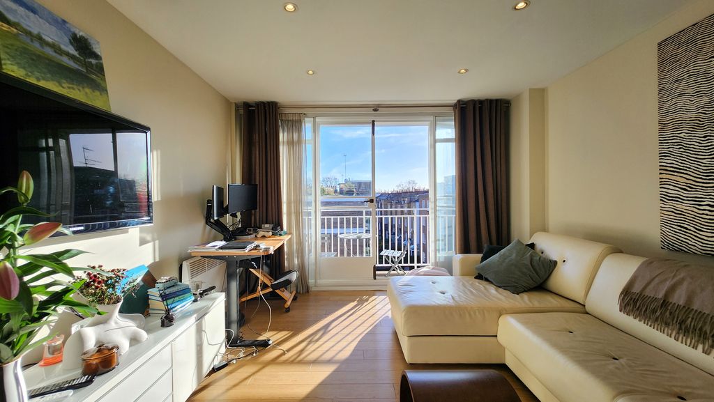 Property photo 2 of 10