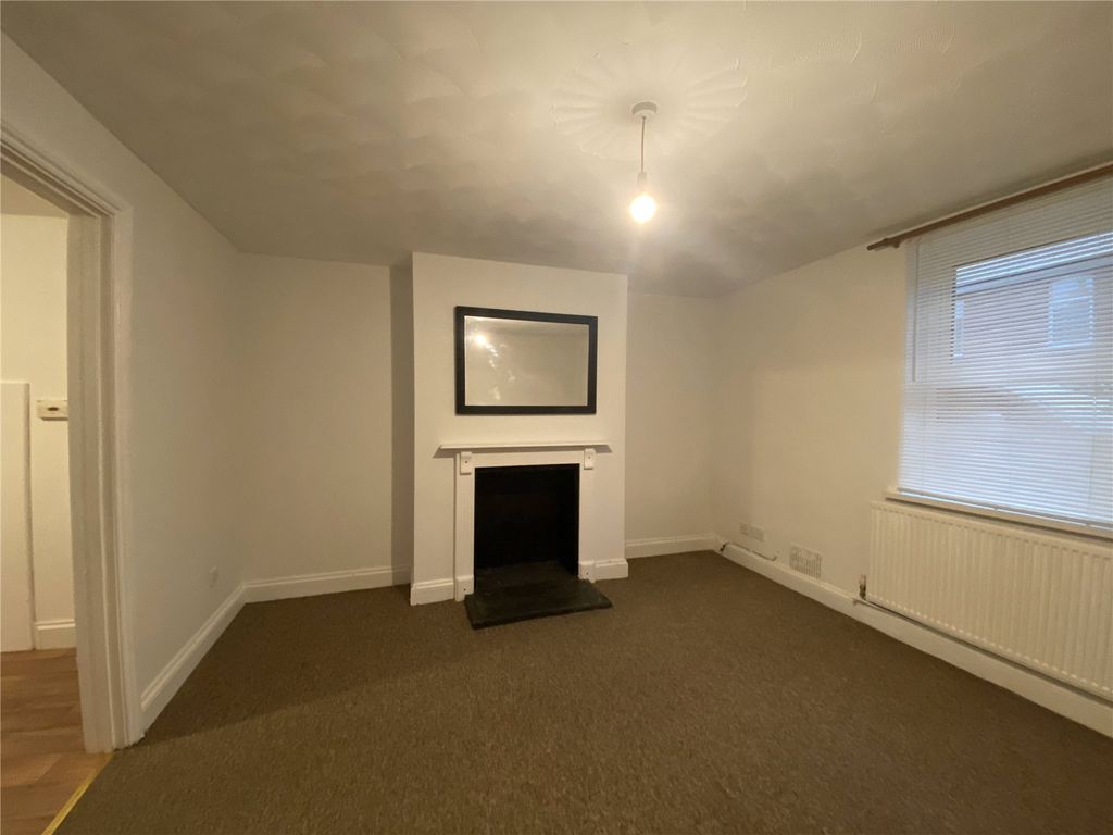 Property photo 3 of 12 Picture No. 11