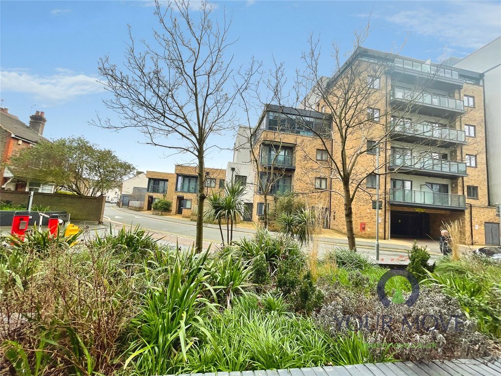 Property photo 1 of 12 Picture No. 17