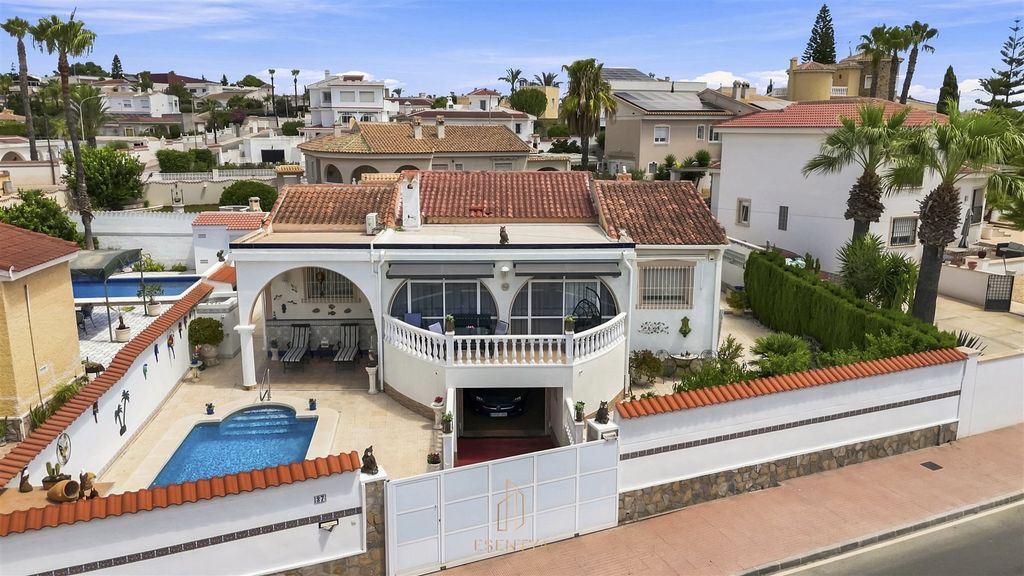 Property photo 1 of 41 Villa In Ciudad Quesada
