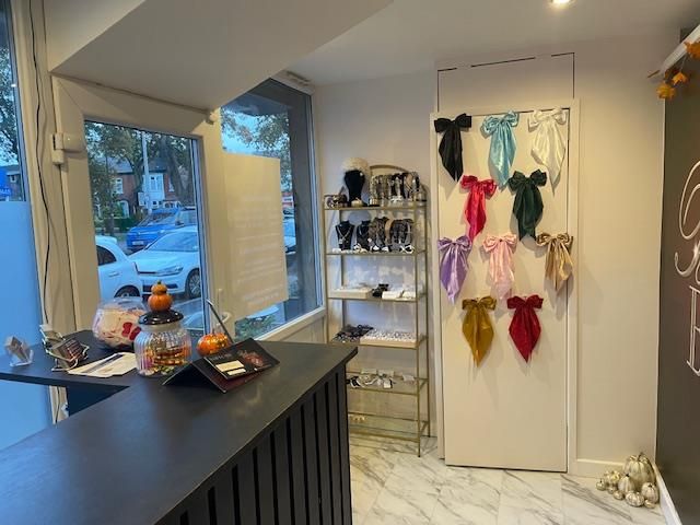 Property photo 2 of 8 Photo