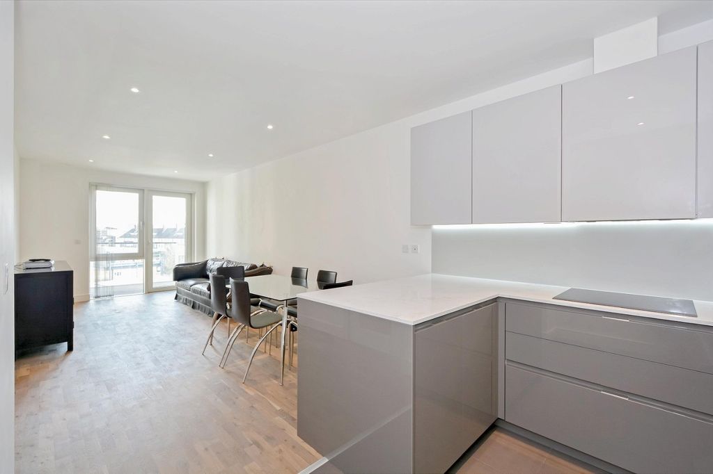 Property photo 1 of 11 Picture No. 12