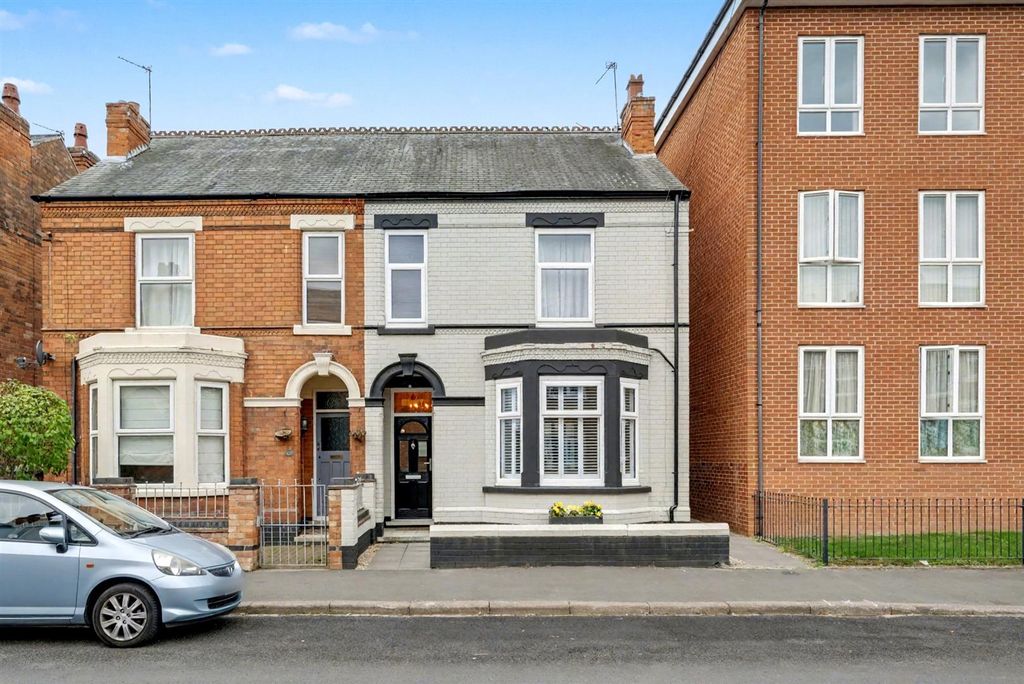 Property photo 1 of 26