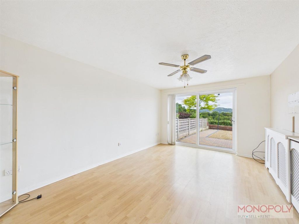 Property photo 3 of 16 Living Room