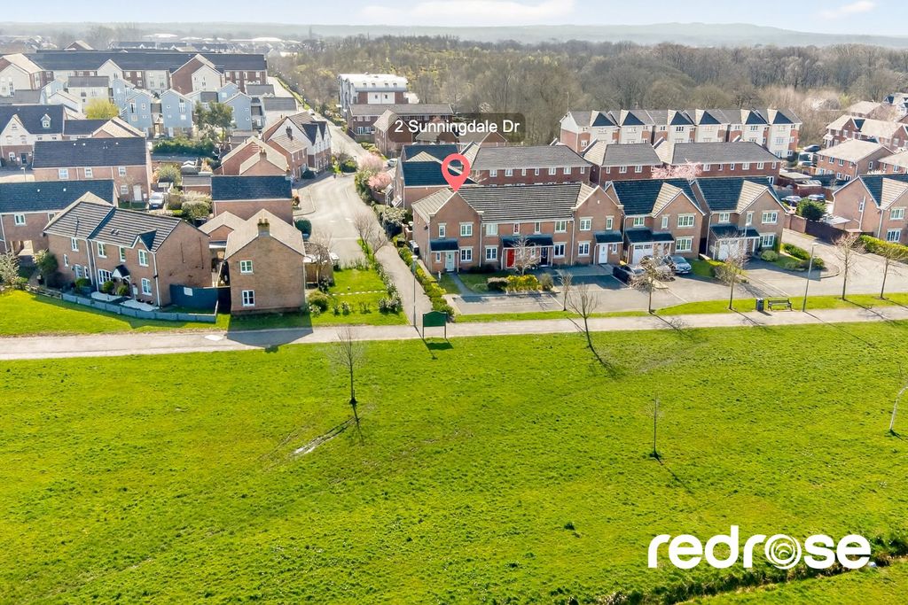 Property photo 3 of 23 Web_2 Sunningdale Dr-07-2500Px