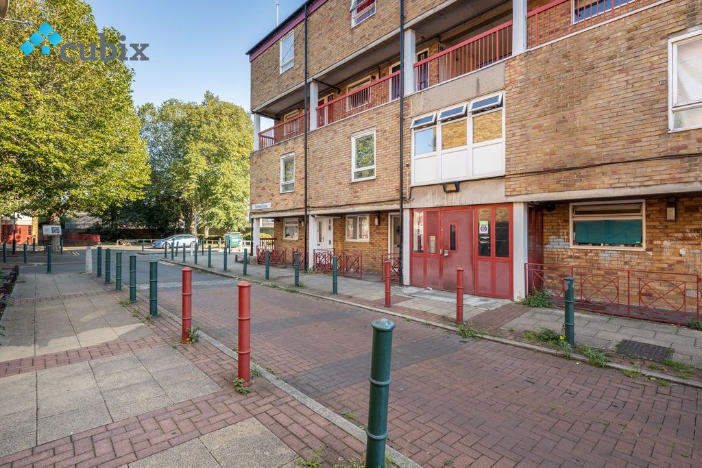 Property photo 2 of 30