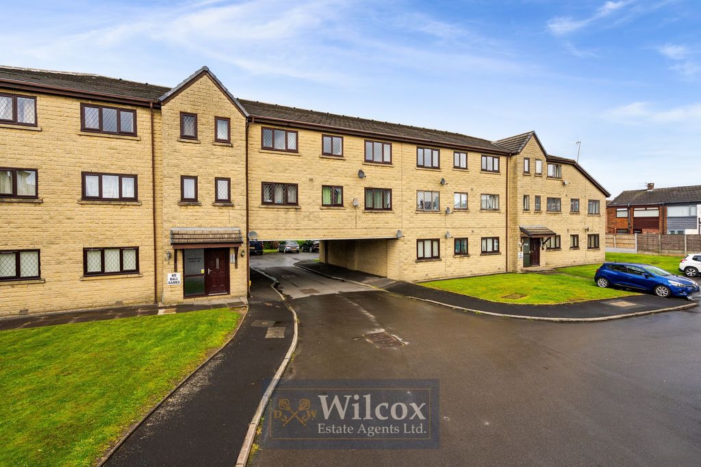 Property photo 1 of 18