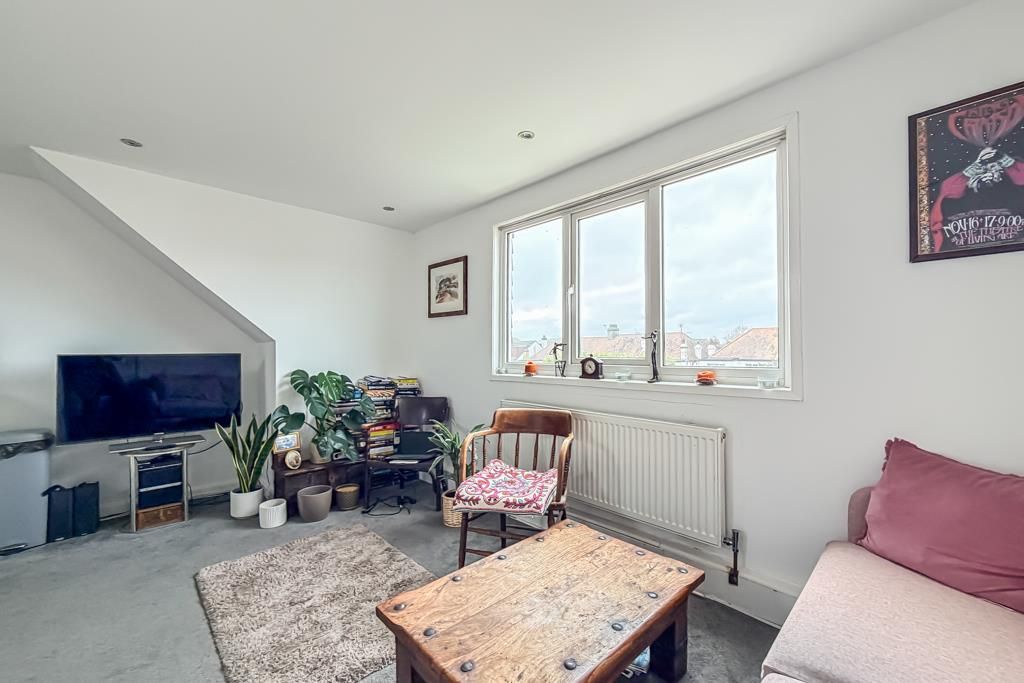 Property photo 2 of 10 Lounge