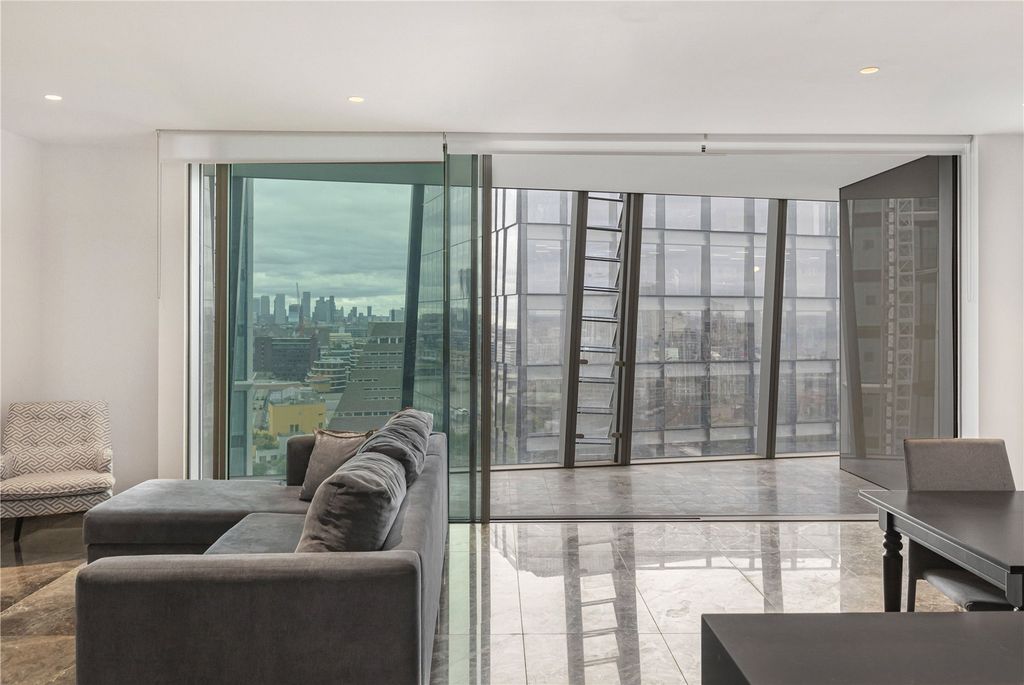 Property photo 3 of 22 Reception Room