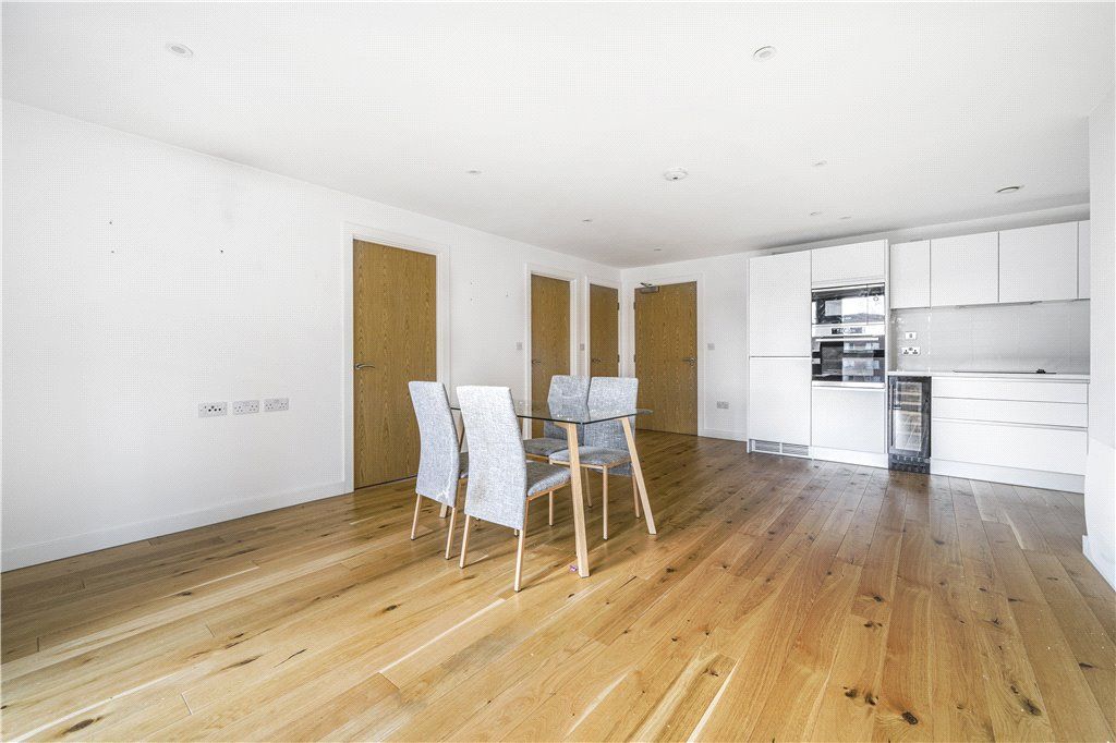 Property photo 3 of 10 Picture No. 04
