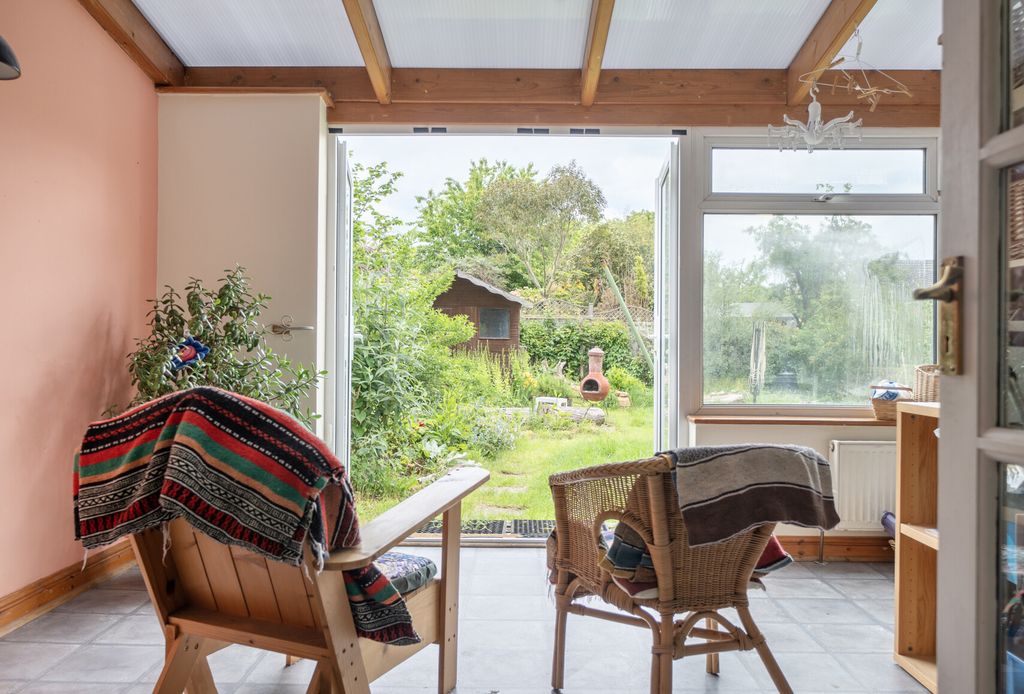 Property photo 2 of 13 1450555-1-69Fc82A...