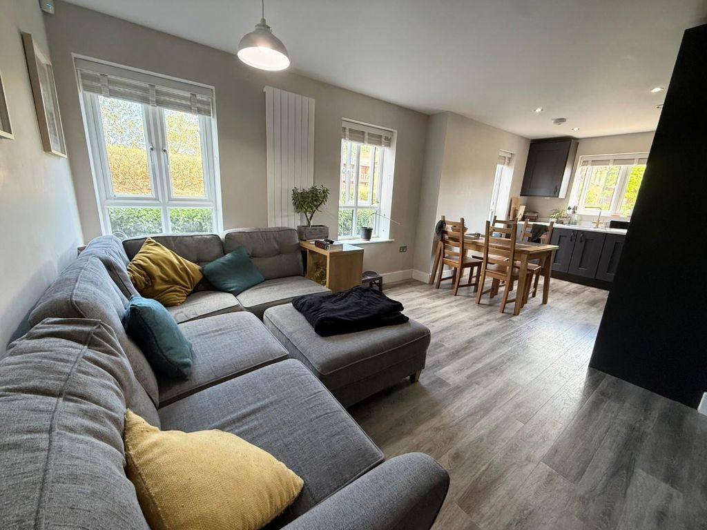 Property photo 2 of 10 3.Jpg