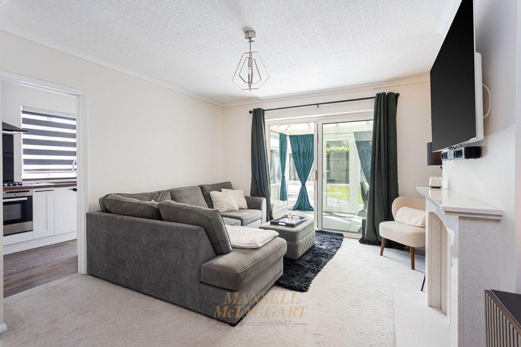 Property photo 3 of 22
