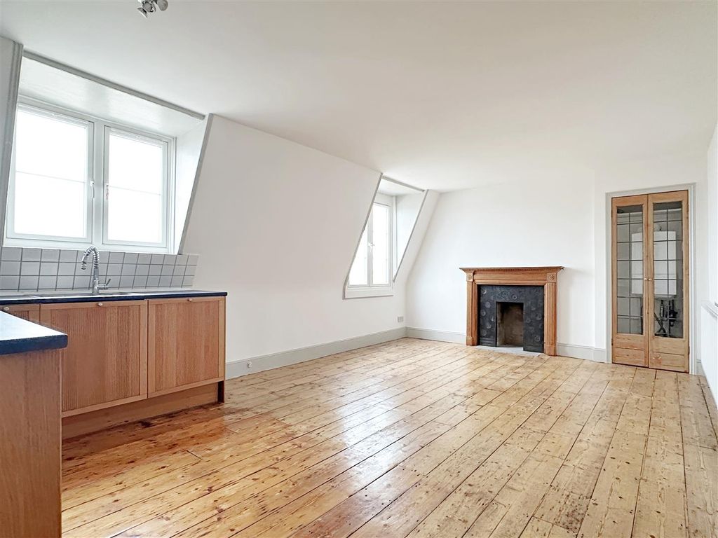 Property photo 3 of 11 Img_2818.Jpg