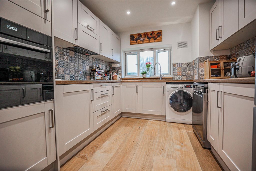 Property photo 2 of 17 980A2911.Jpg