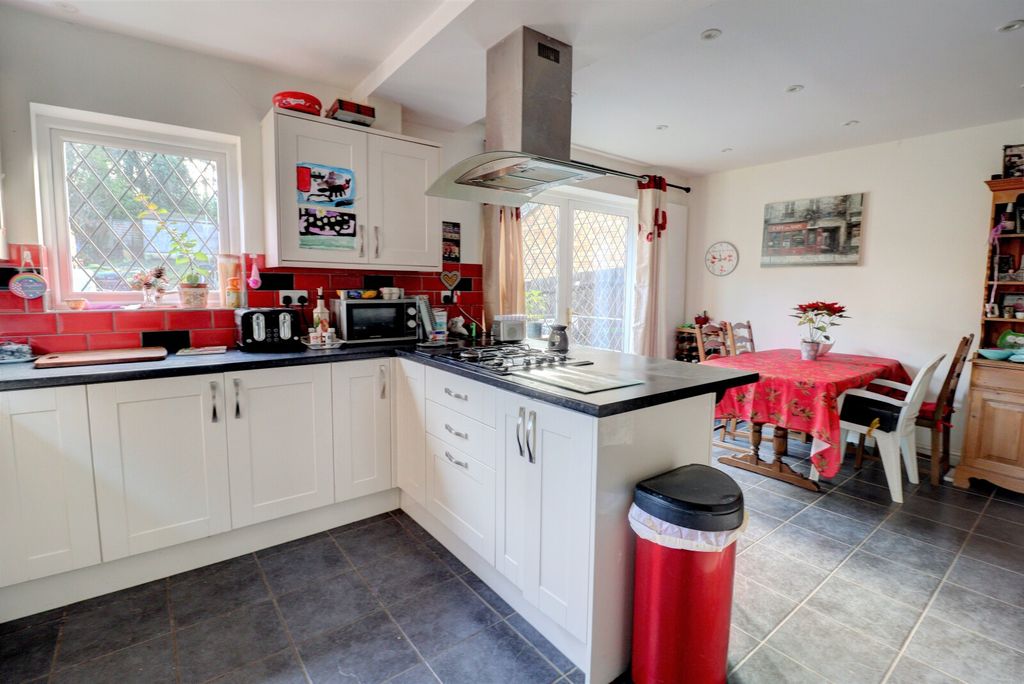 Property photo 3 of 12 Picture No. 03