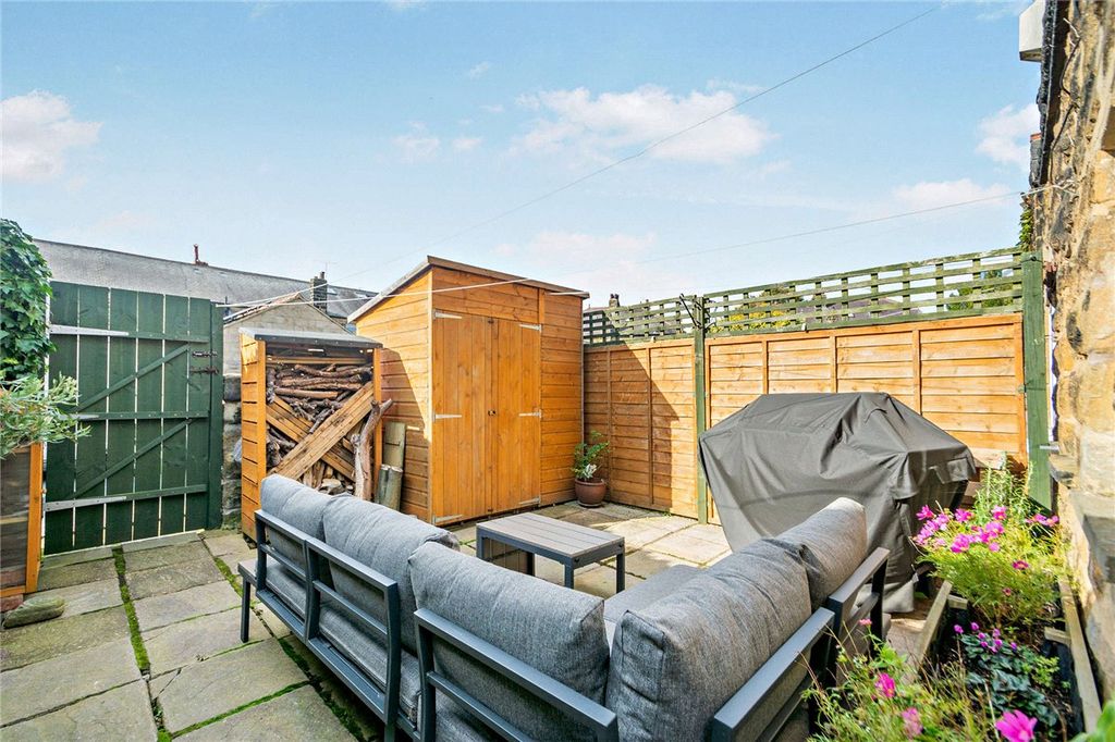Property photo 3 of 12 Picture No. 02