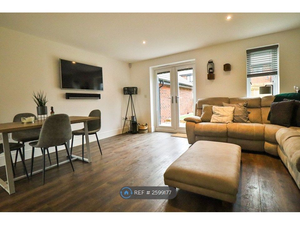 Property photo 3 of 22