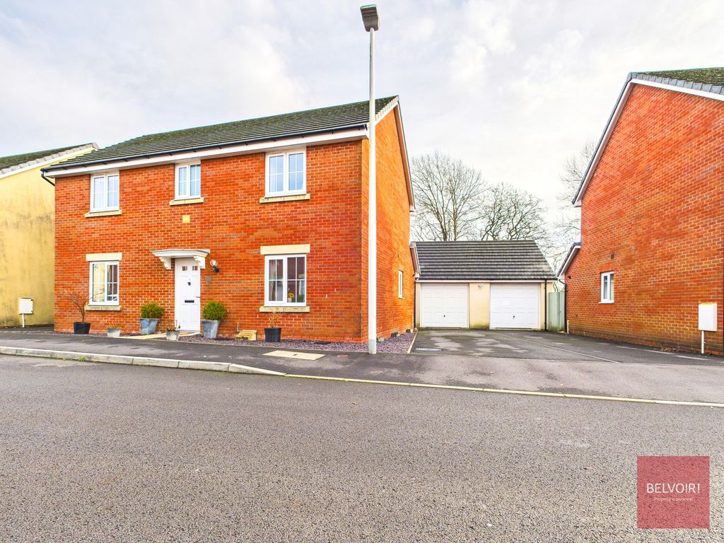 Property photo 3 of 33