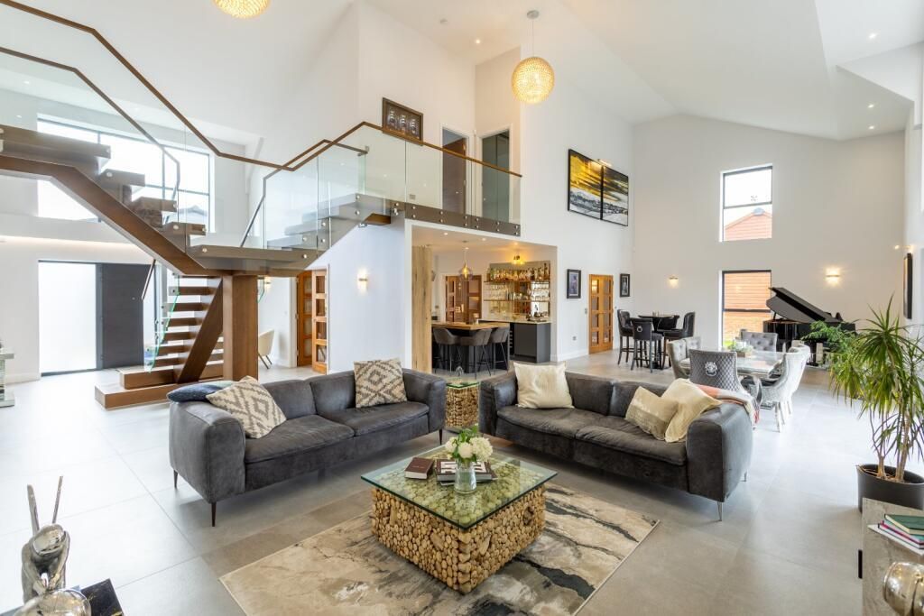 Property photo 3 of 38 Open Plan Living