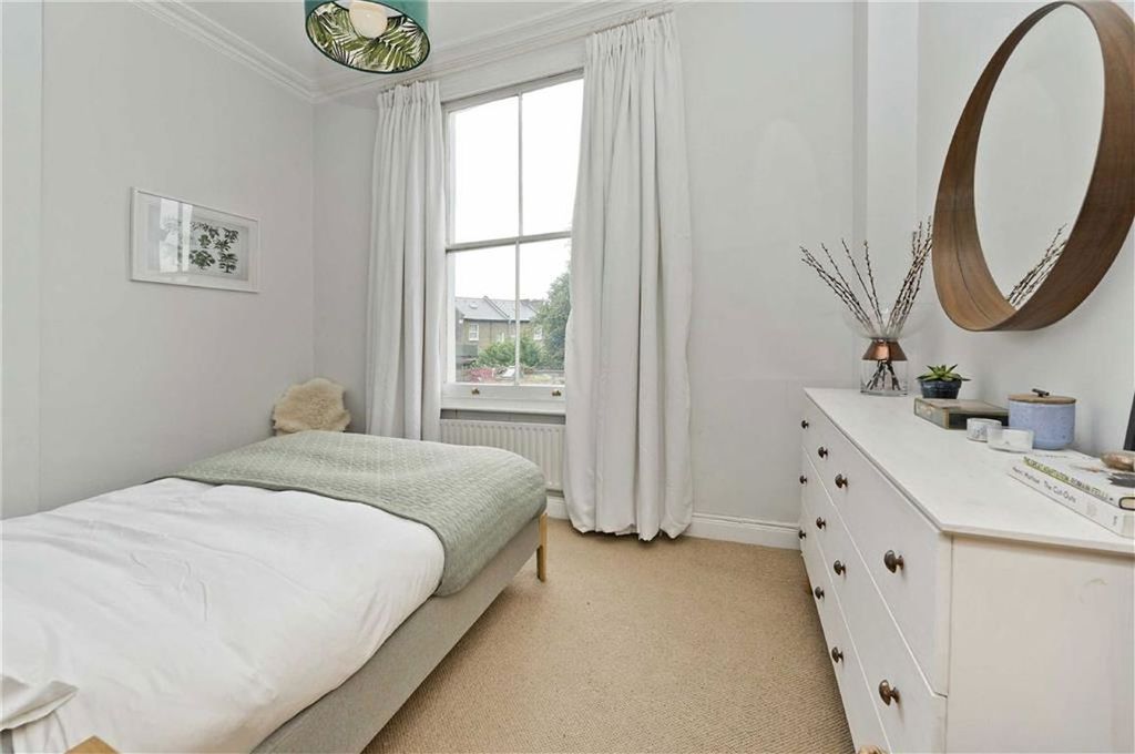 Property photo 3 of 6