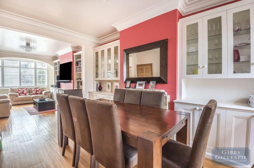 Property photo 3 of 10 Gallery