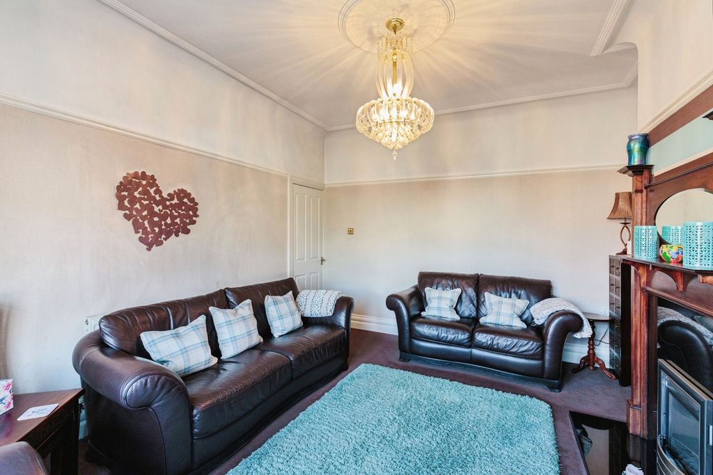 Property photo 3 of 18 Photo