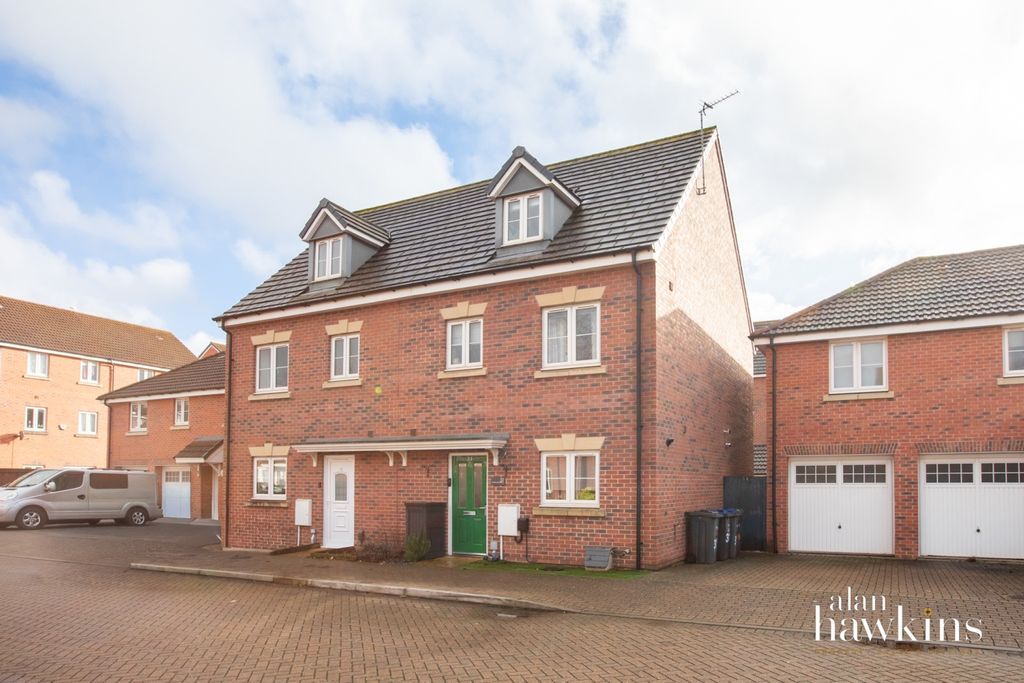 Property photo 2 of 3 Ahea0076