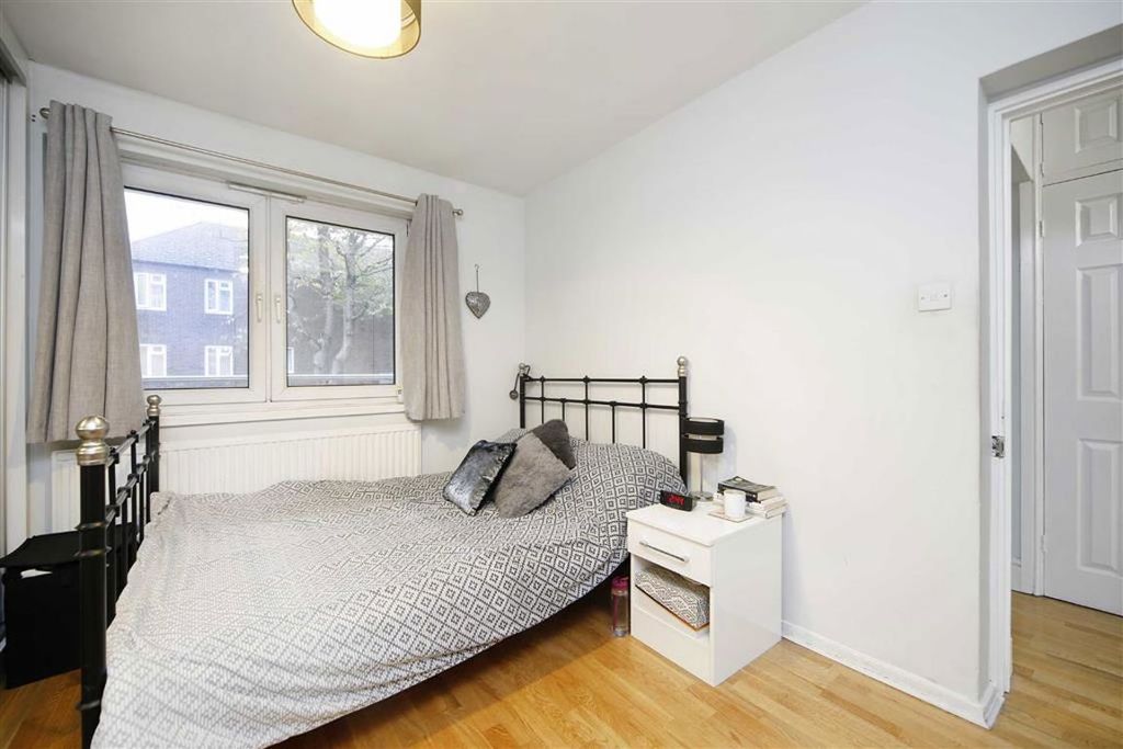 Property photo 2 of 5