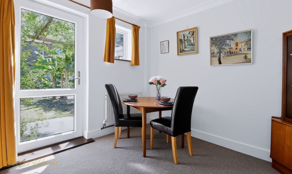 Property photo 2 of 15 Dining Room / Bedroom