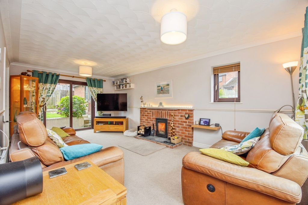 Property photo 3 of 13 Photo