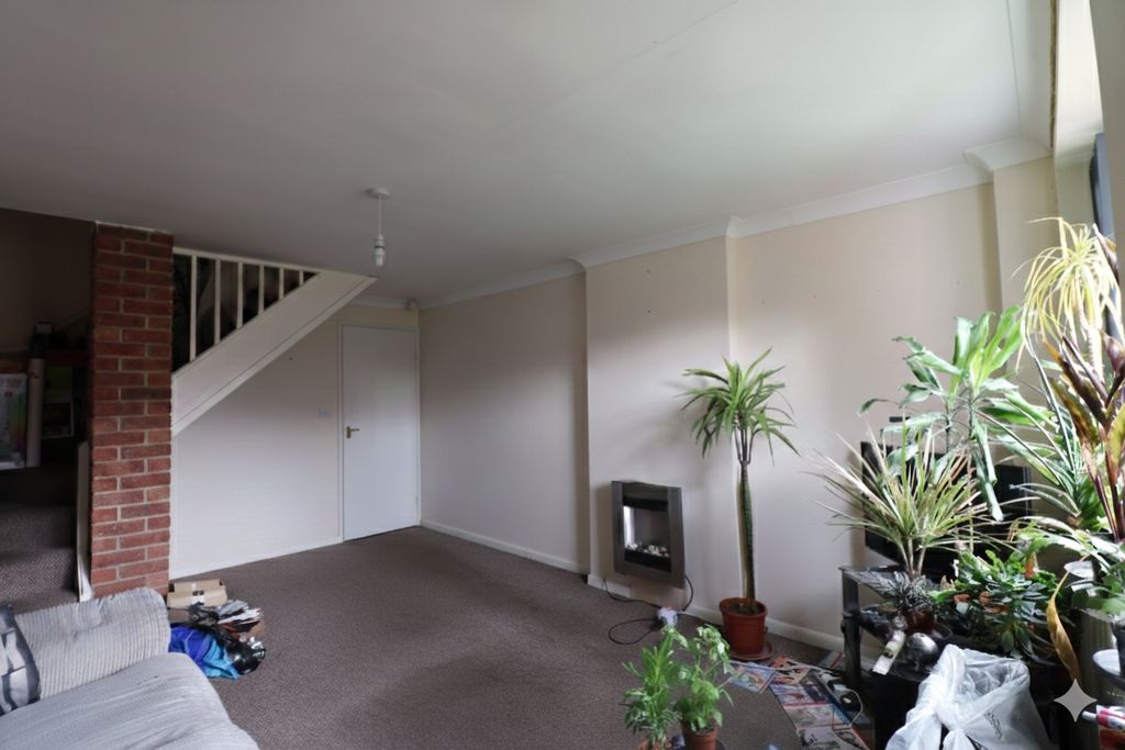 Property photo 1 of 9 Lounge From Lobby Doorway