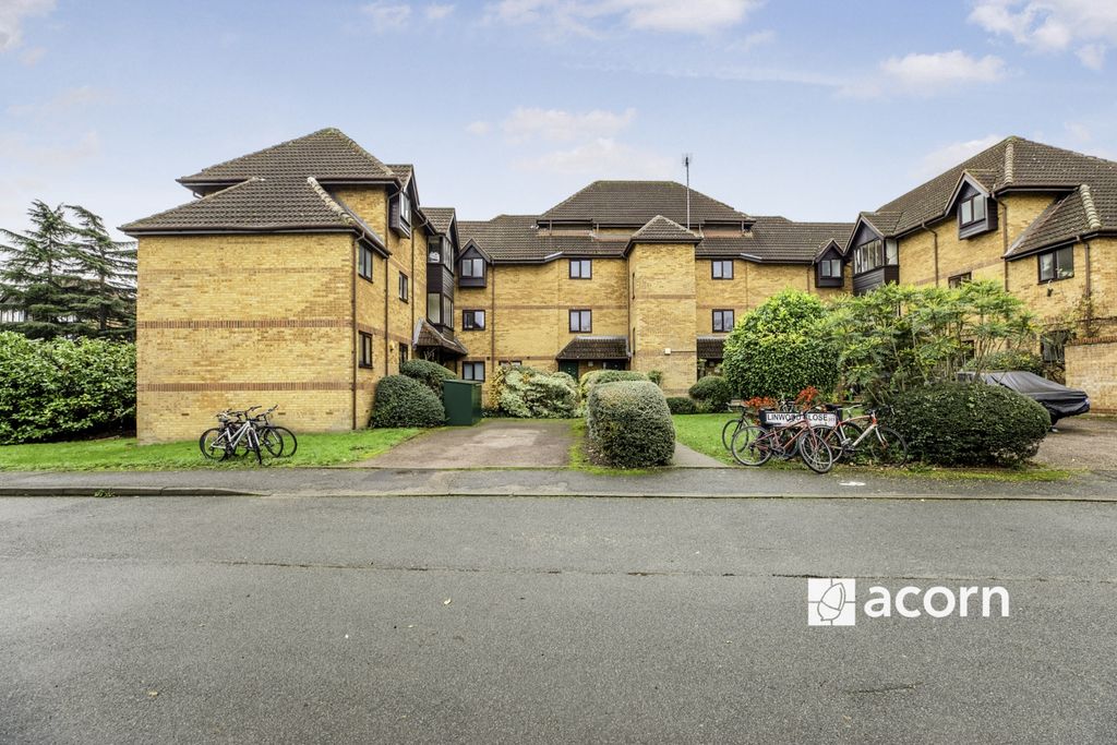 Property photo 1 of 10 External