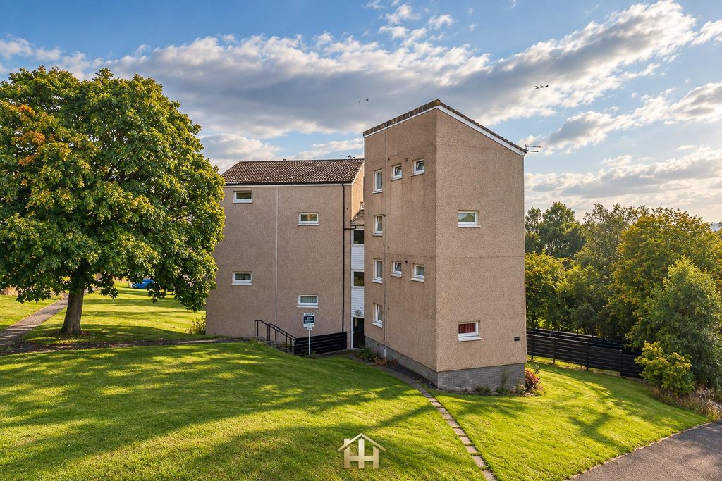 Property photo 1 of 17 154 Yarrow Terrace Dundee Dd2 4Hh 110926 Edit (14