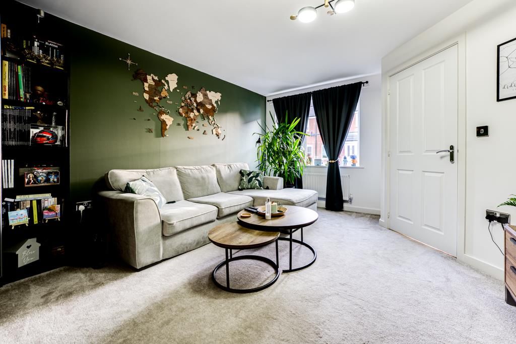 Property photo 3 of 23 2 Philips Field Close, Barton Seagrave-10.Jpg