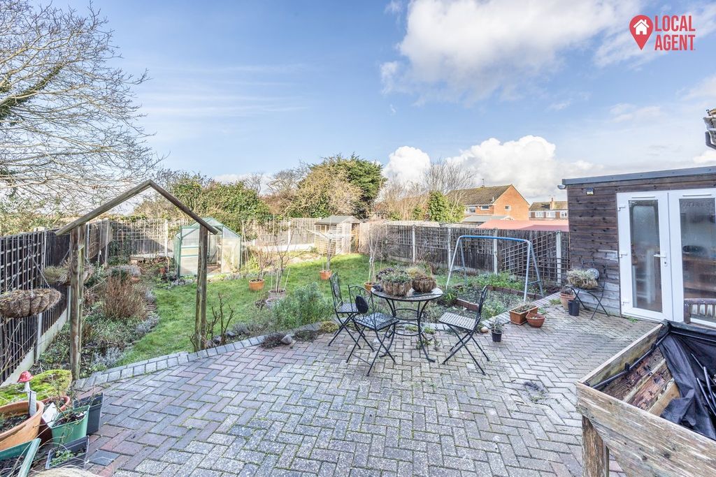 Property photo 3 of 26