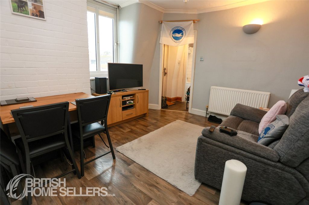 Property photo 3 of 14 Picture No. 10