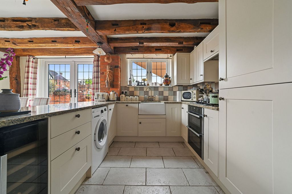 Property photo 3 of 19